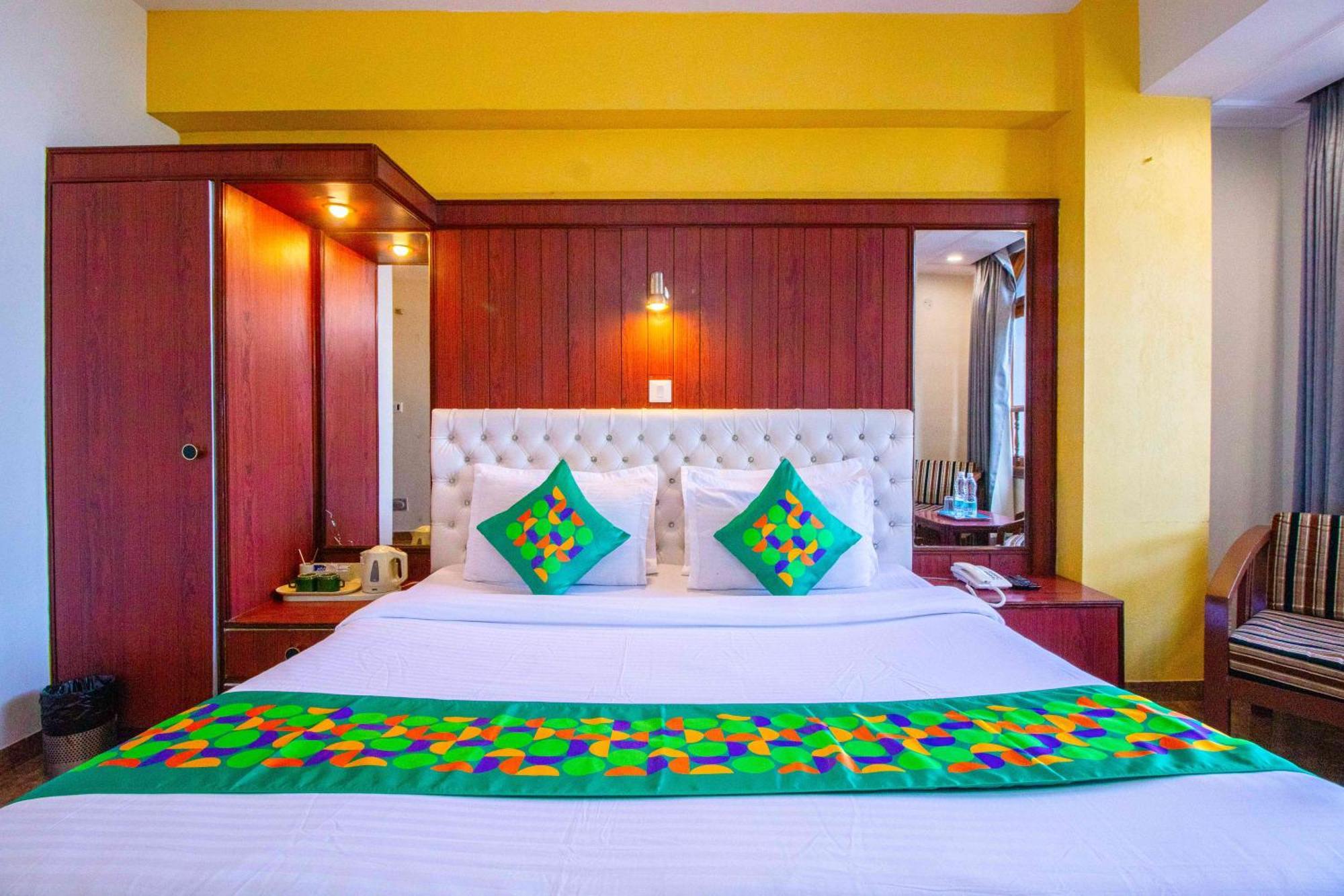 Treebo Varuna With Mountain View Shimla Ngoại thất bức ảnh