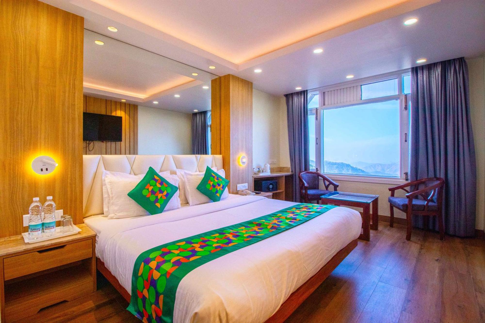 Treebo Varuna With Mountain View Shimla Ngoại thất bức ảnh